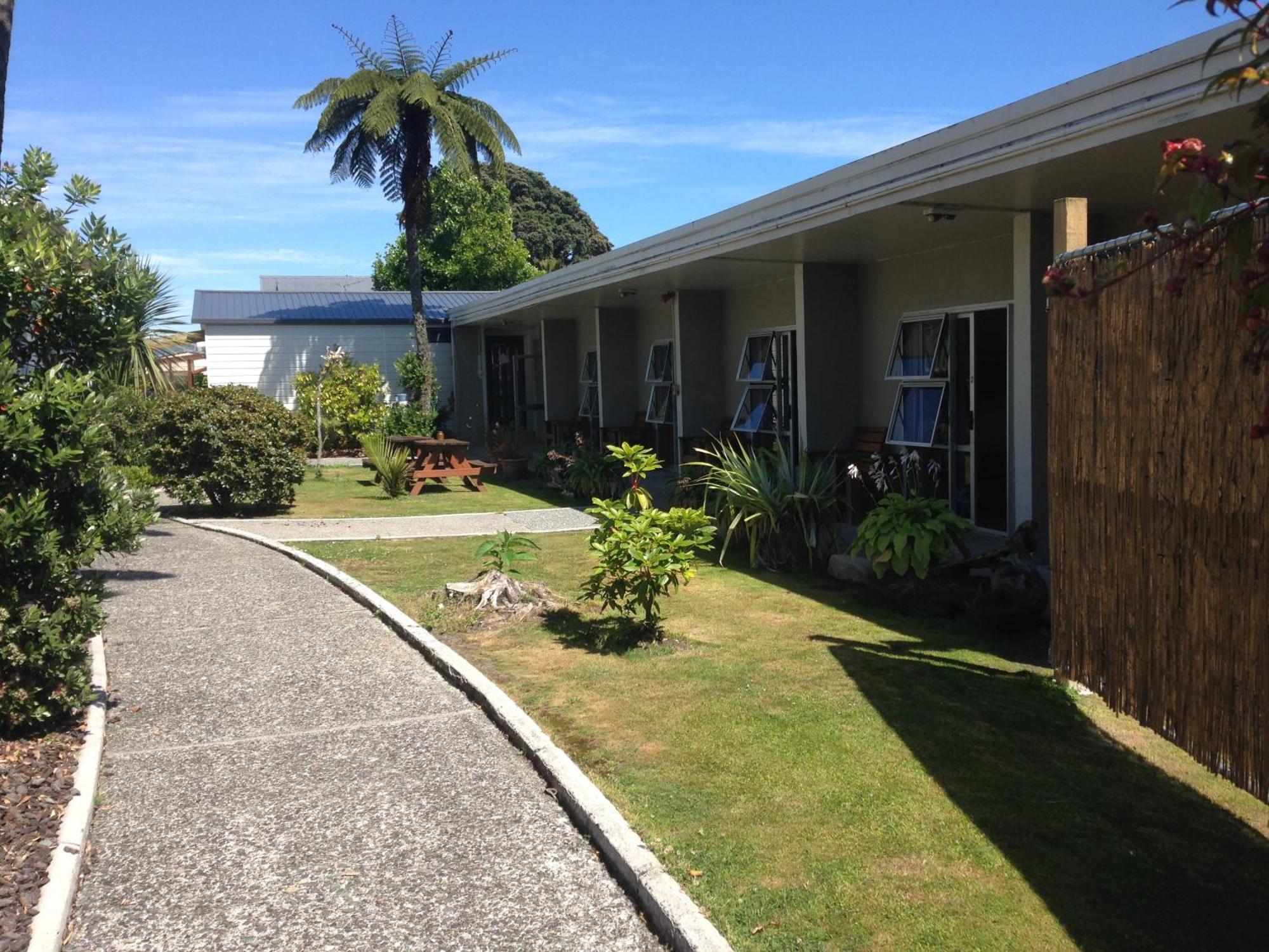 Tripinn Modern Motels & Affordable Accommodation Westport Phòng bức ảnh